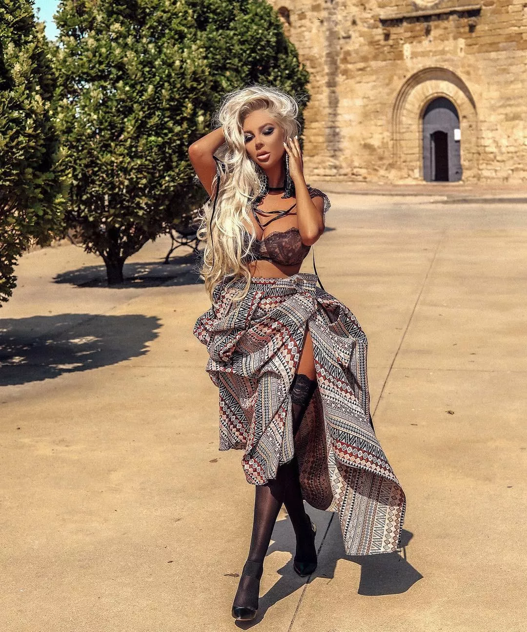 Top-shelf blonde trophy posted by neoone1337