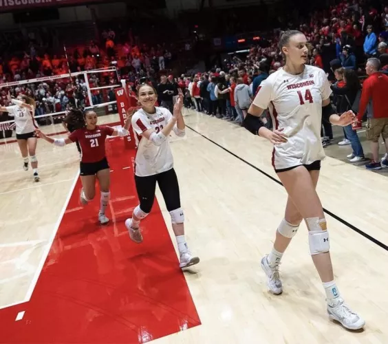 Walking off court by luvzlegz4daze