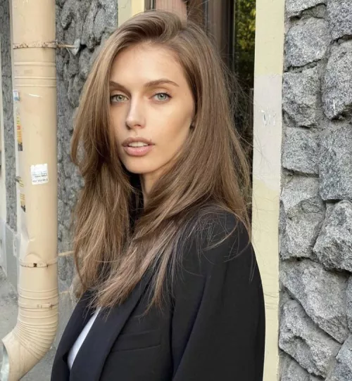 Yulia Rose  by AvalanchePalm