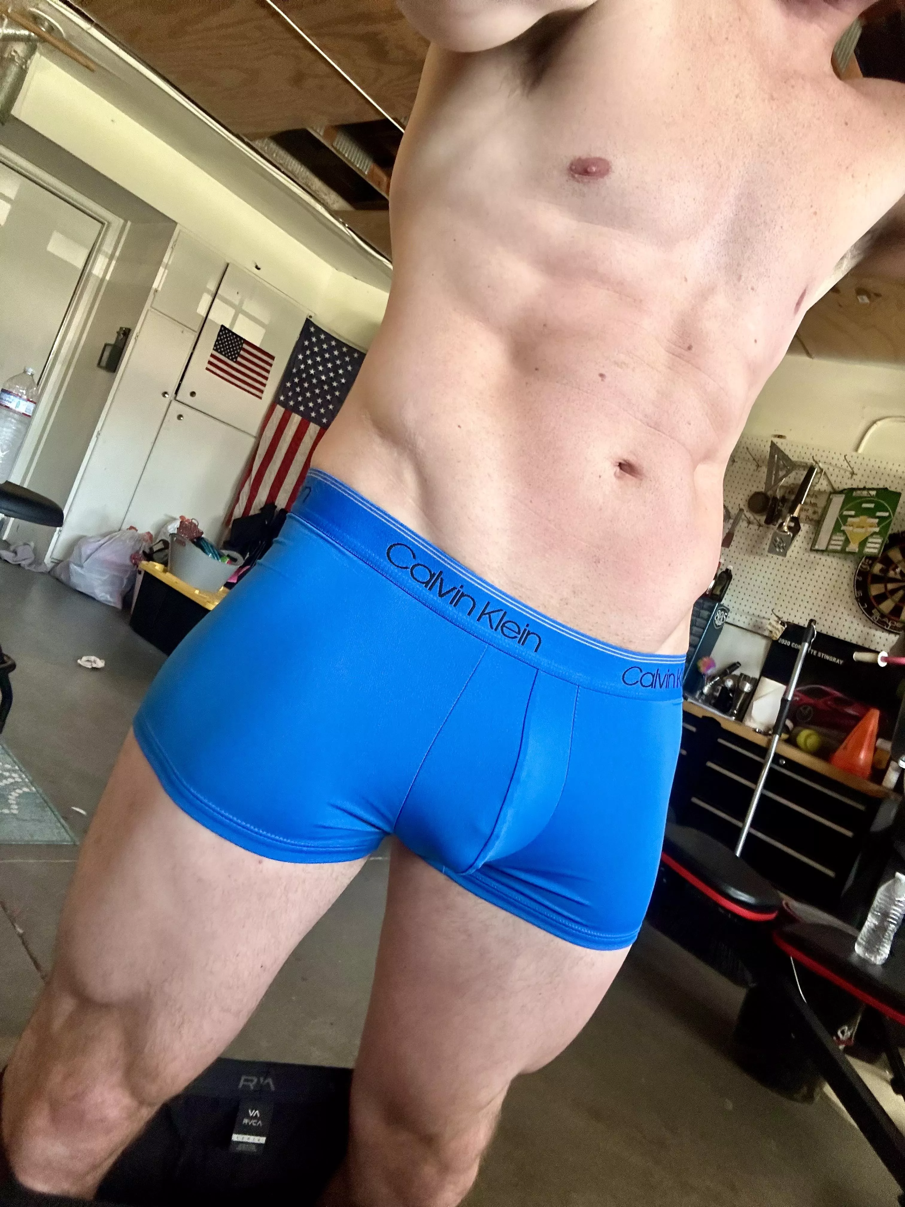 Blue trunks today ! posted by Intelligent_Task_514
