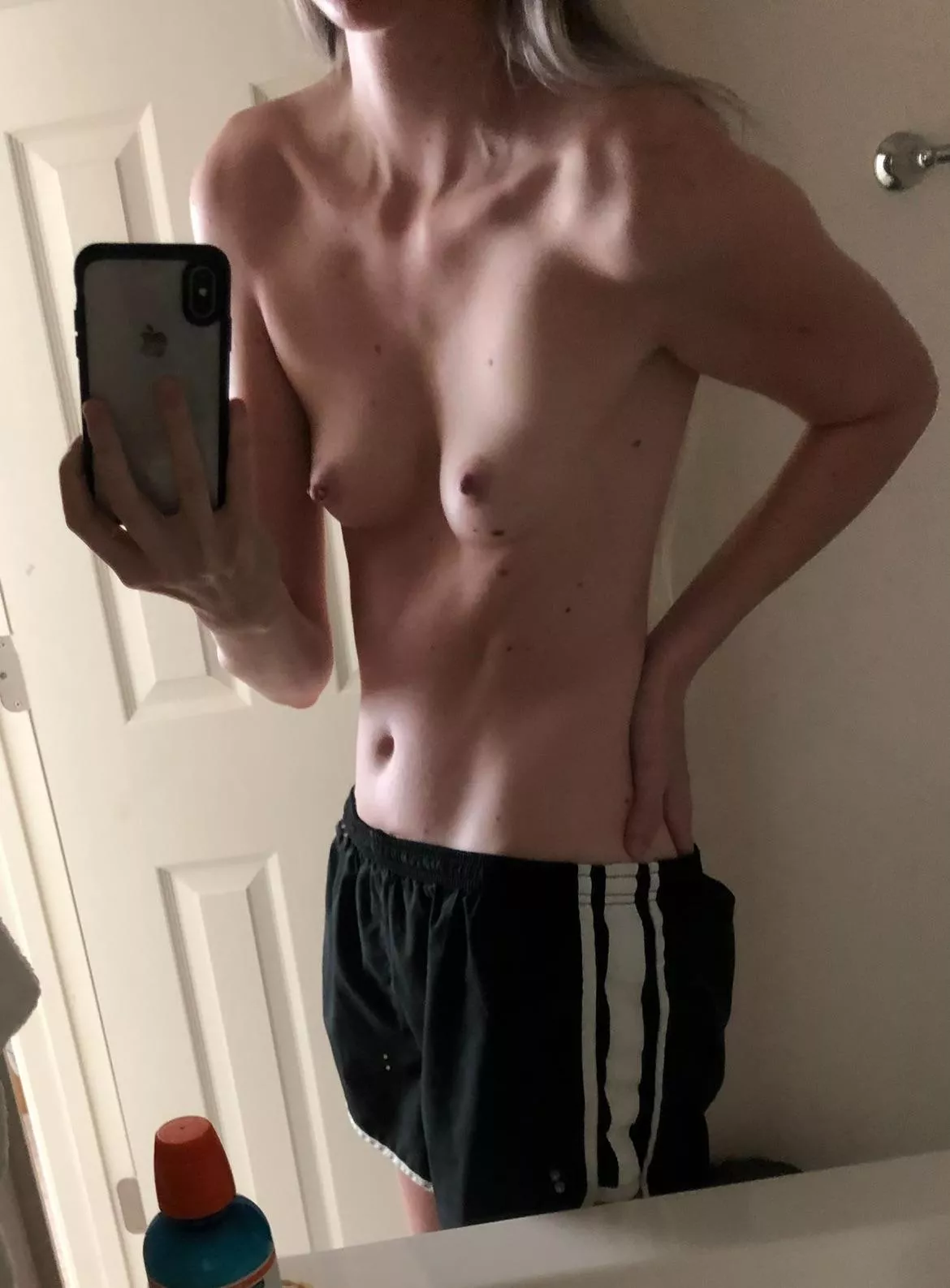 [F]ee-Fi-Fo-Fum, be my Jack and climb this Beanstalk 6’1 posted by IssyAusti