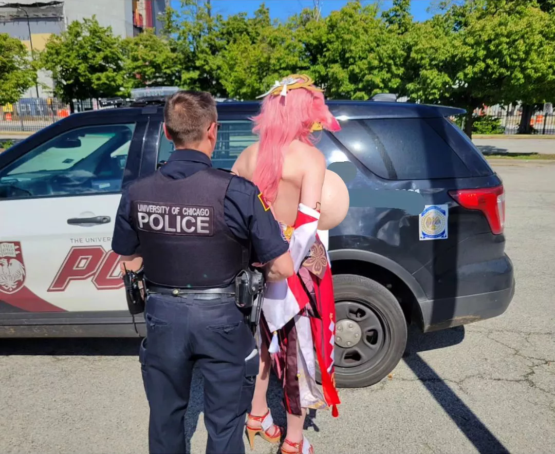 Getting arrested in cosplay posted by PumpkinSpicedBimb0