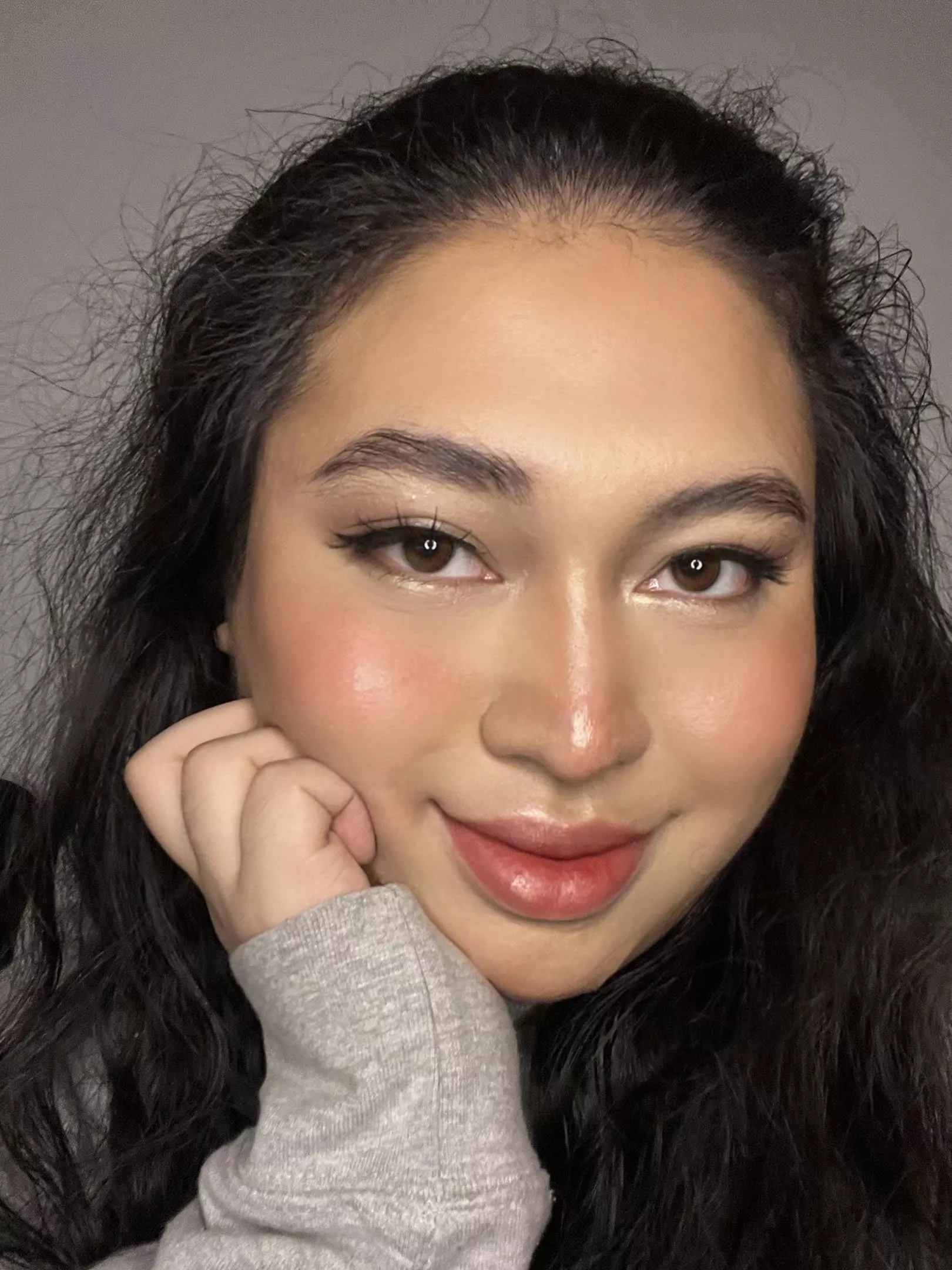 Hello :3 posted by Filofem