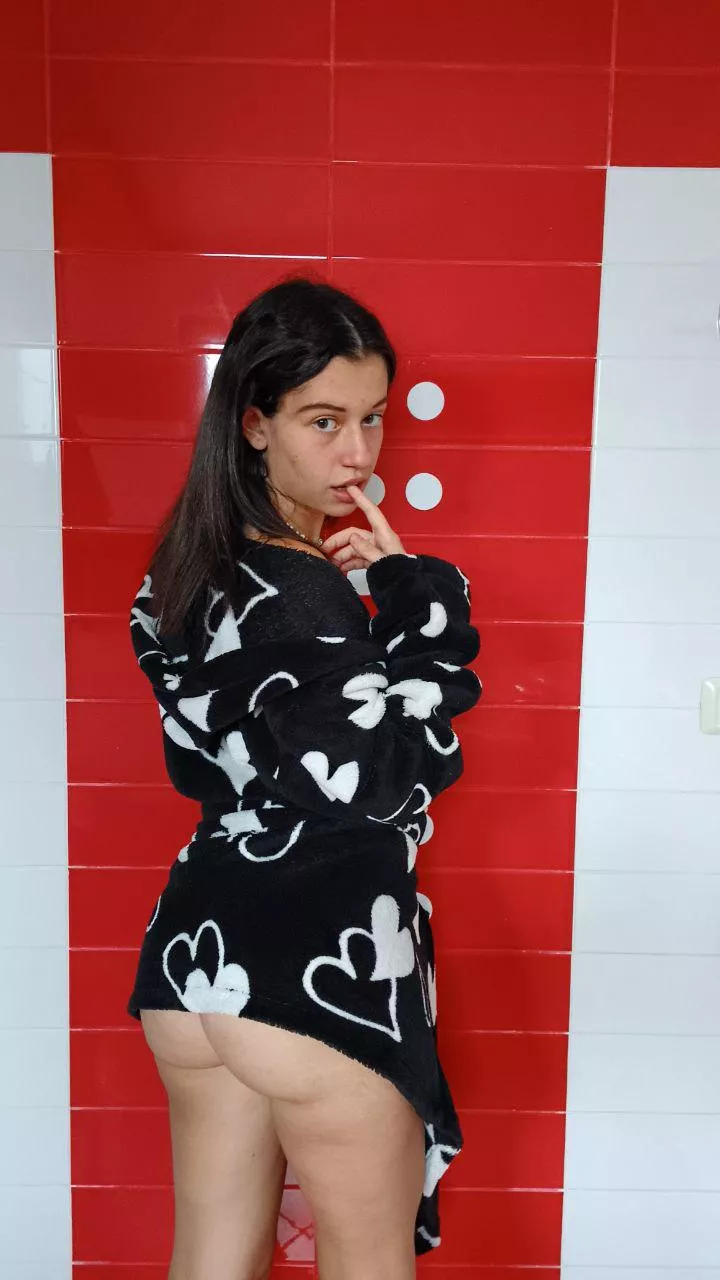 Hop in the shower with me ;) posted by OddKick2990