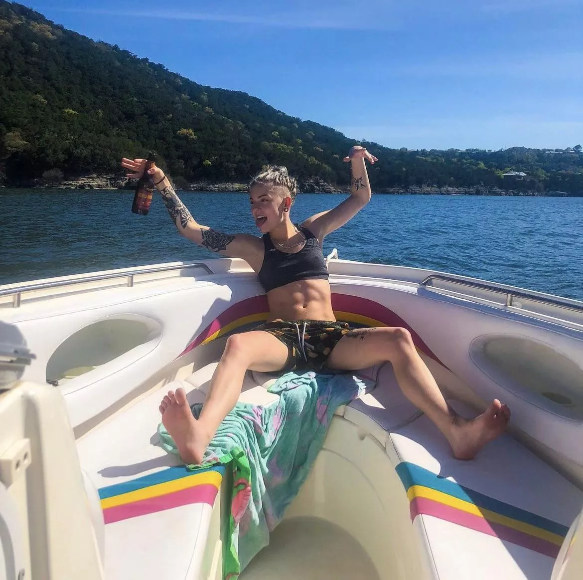 I love being a dyke posted by Anti-Yelp