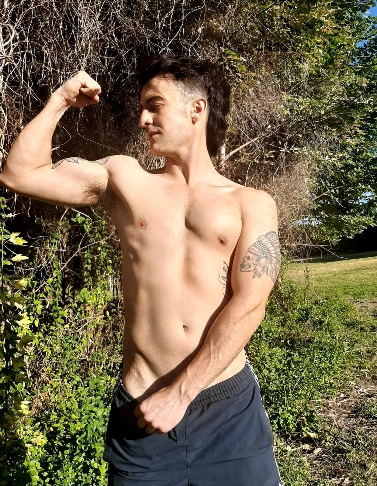 Need someone to come worship these pits!  posted by asexyspiderman