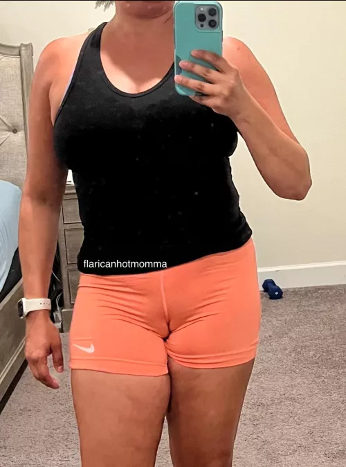 Quick arm workout 💪🏼 by FlaRicanHotMomma