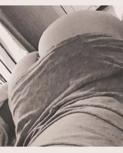 Rate my booty by Kinkyqueen95