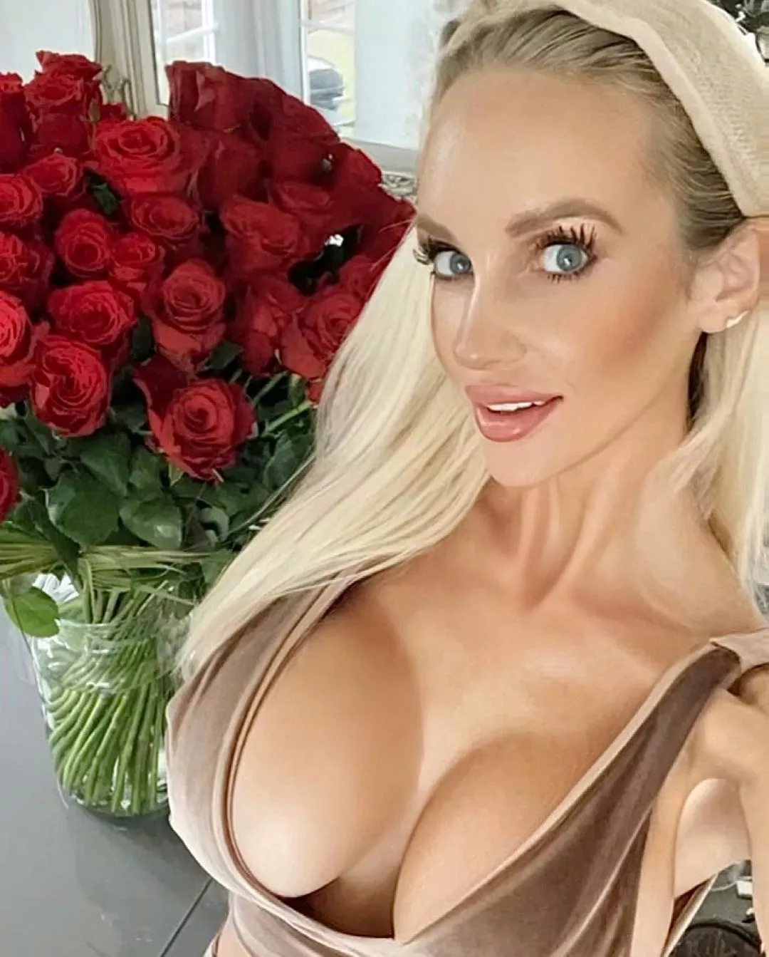 Rock solid  posted by Thecumbitch69