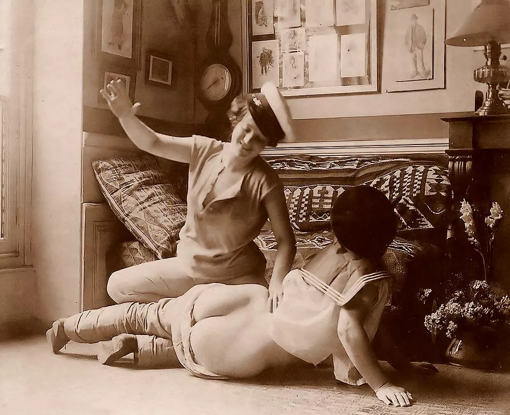 Sir,  The Municpal Park has a mistress in charge of the boating lake. She hails the boaters to return when their allotted time is up. I understand that there are harsh penalties for those who fail to return immediately. posted by Previous-Ganache-701