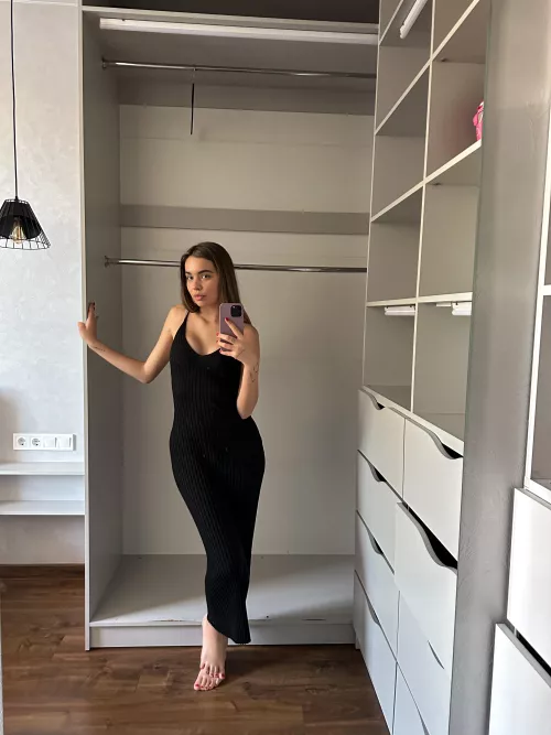 This dress is one of the favourites in my wardrobe by Naomi_Morning_