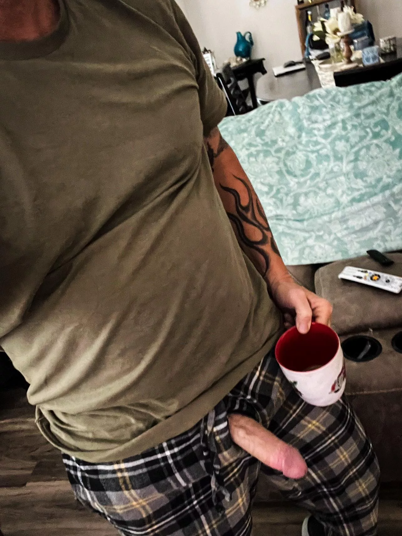 Who’s got more coffee for me? posted by Dallas5xsb