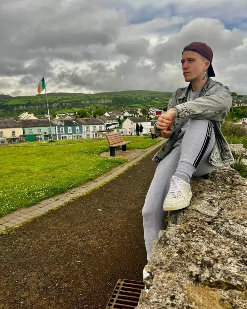 Why is it so hard to find a boyfriend? Why is everything revolving around fun? by Matttzzzyyy26