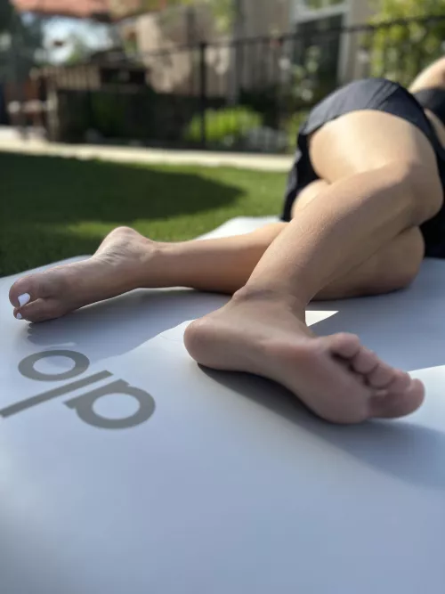 35 year old neglected wife looking to capture your attention! by cutef33t420