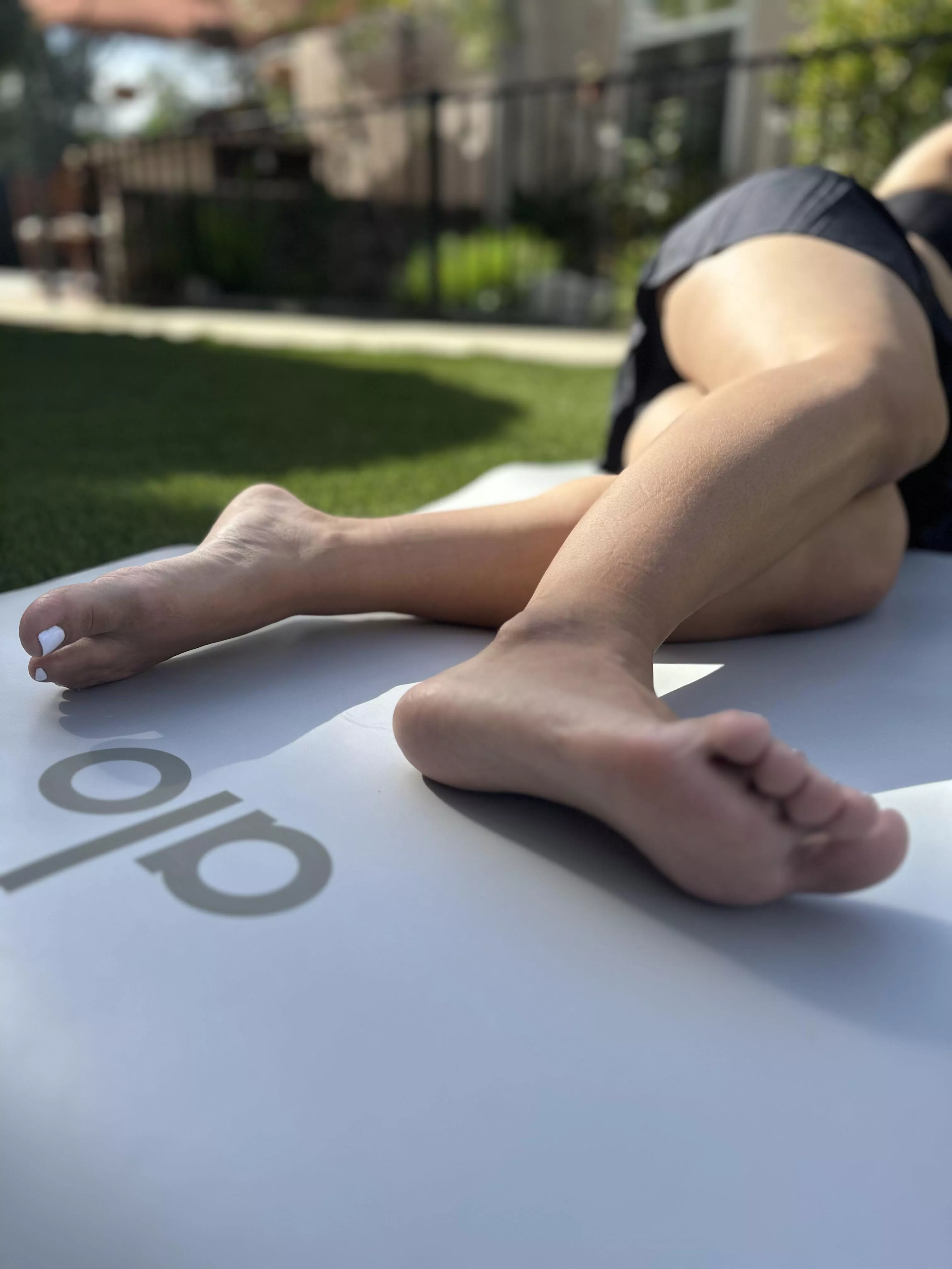 35 year old neglected wife looking to capture your attention! posted by cutef33t420