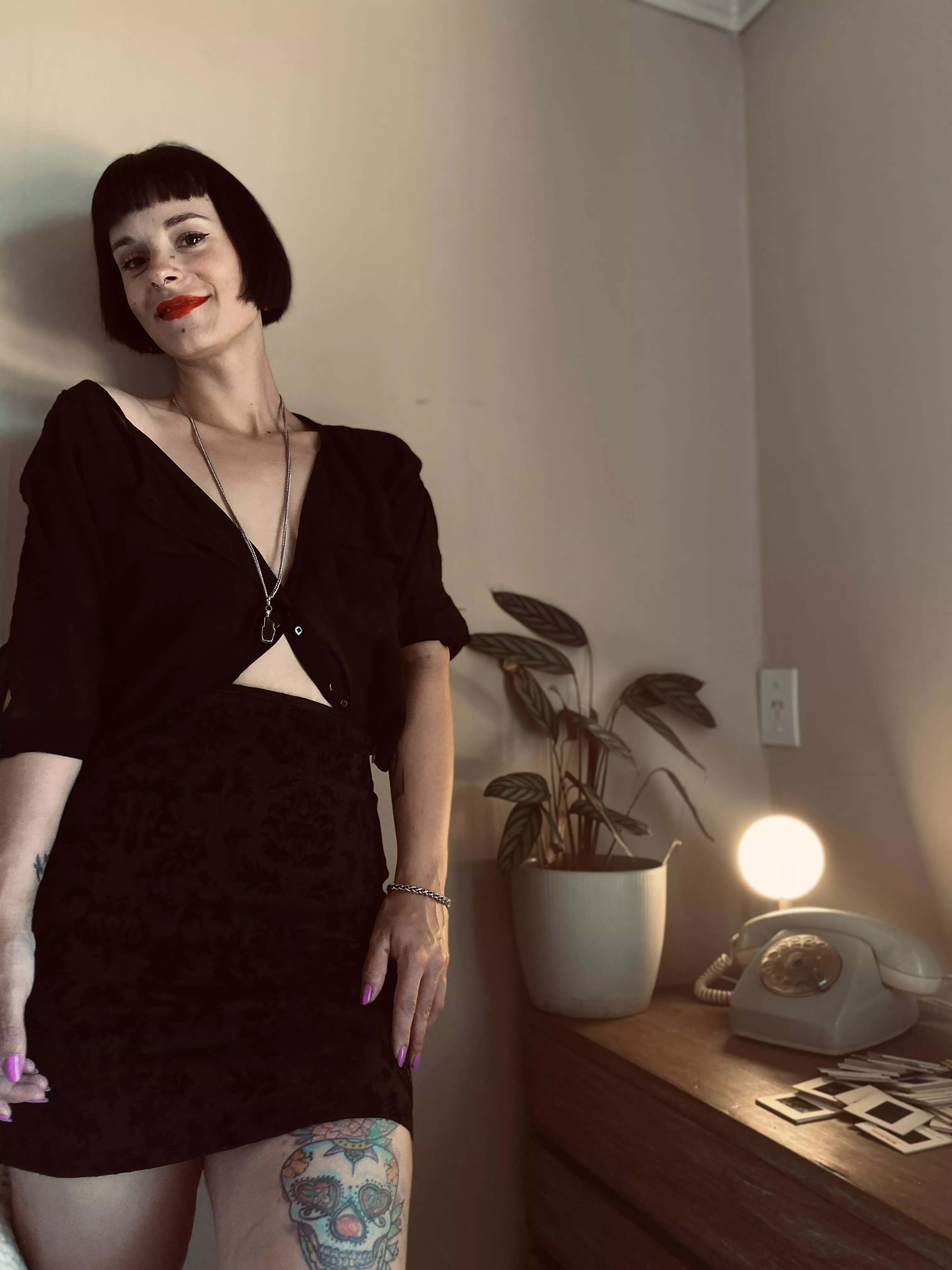 Beautiful straight bangs that are hard to find  posted by pinupfex