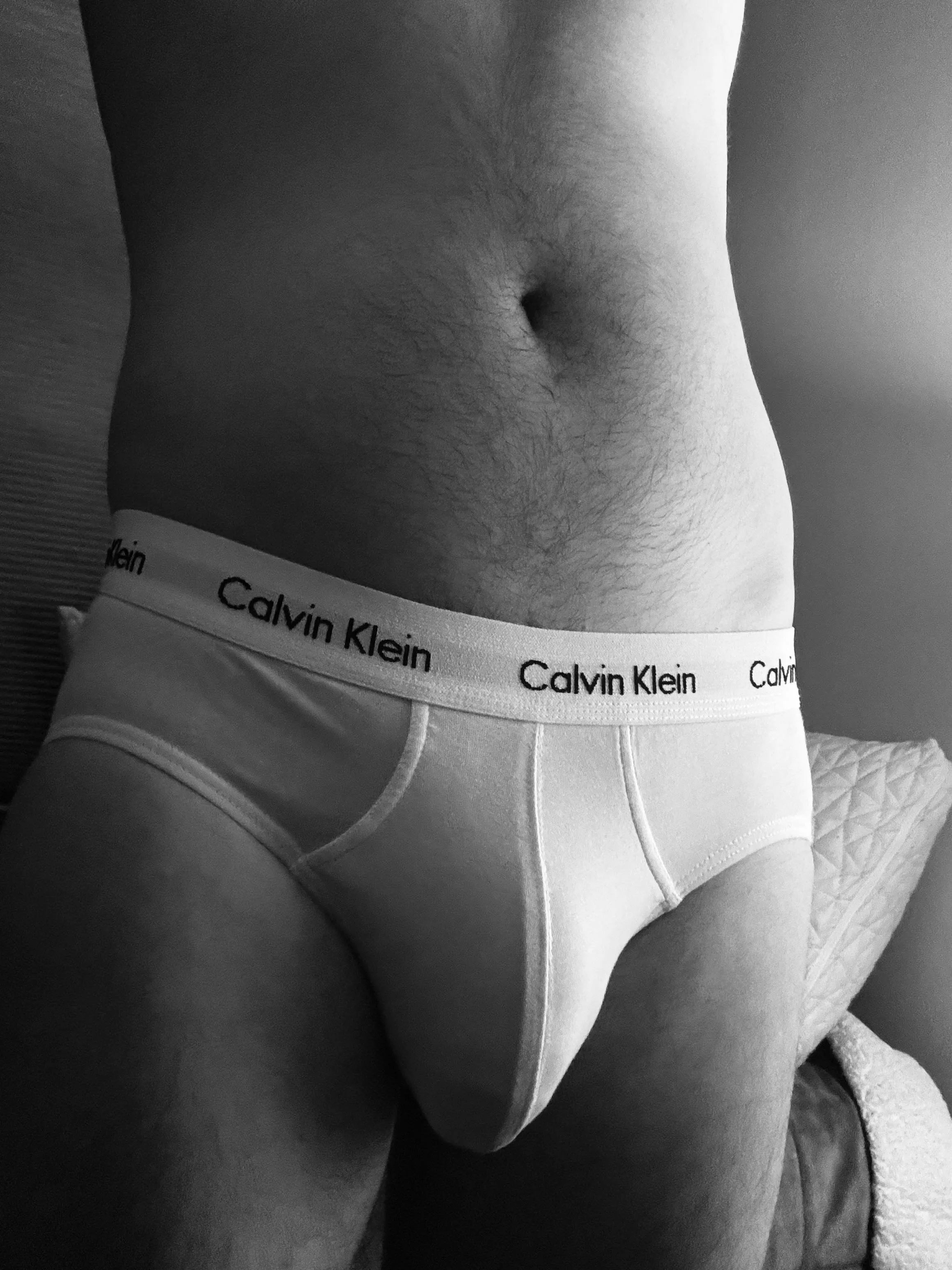 Bulging in calvins (29) posted by Pornaltac