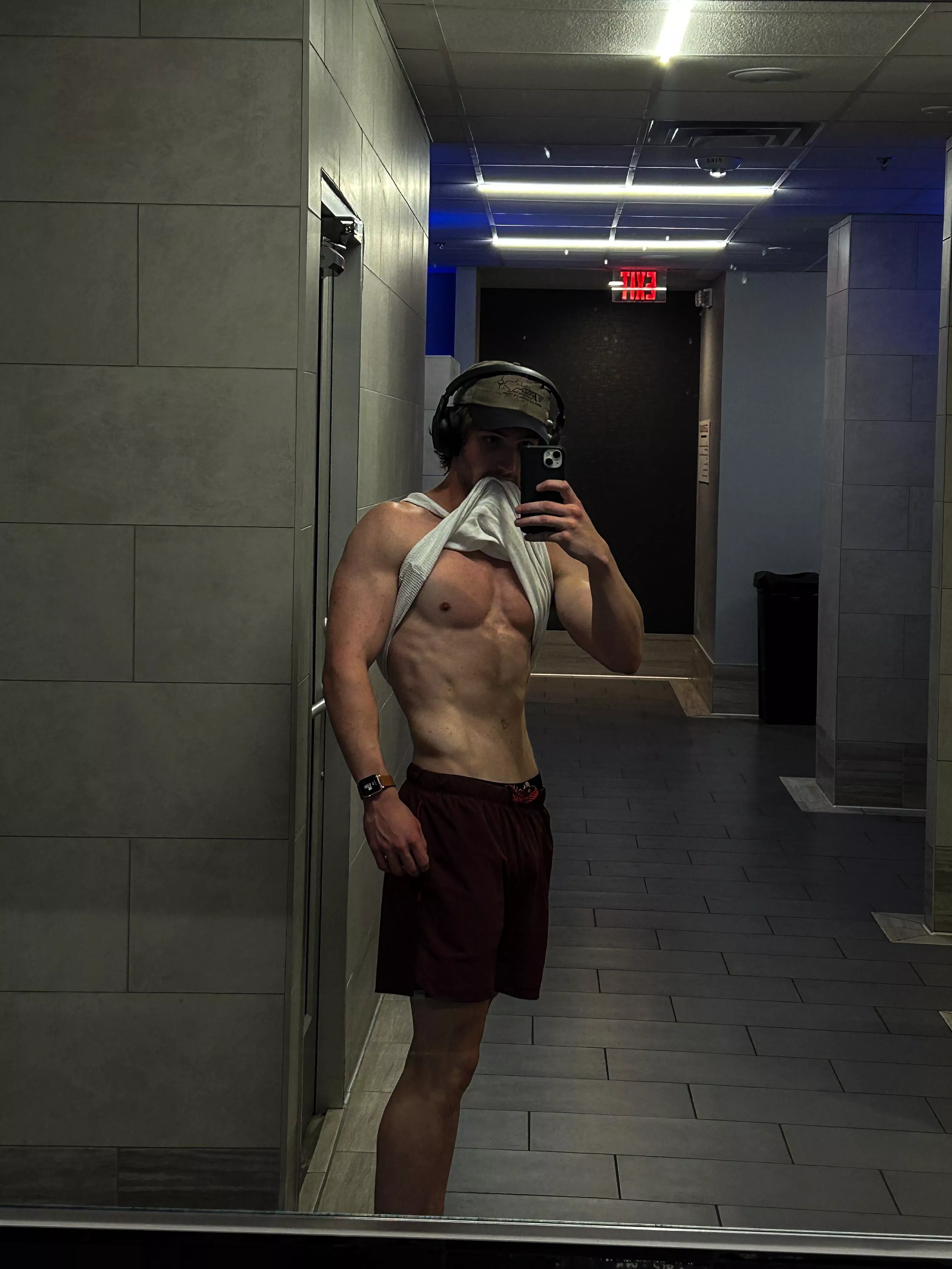 Hmu posted by SnooStories5974