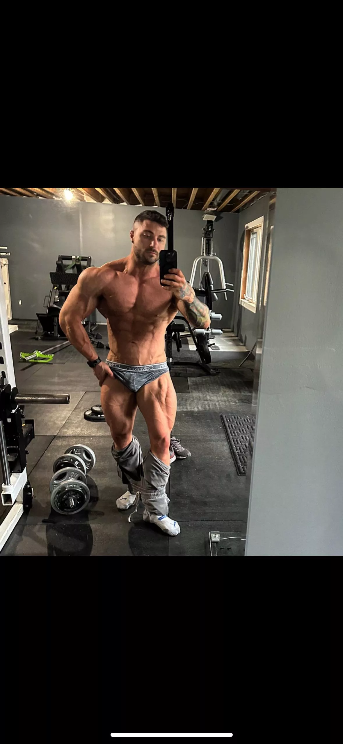 Home gym = no pants posted by Averagejoe_fit