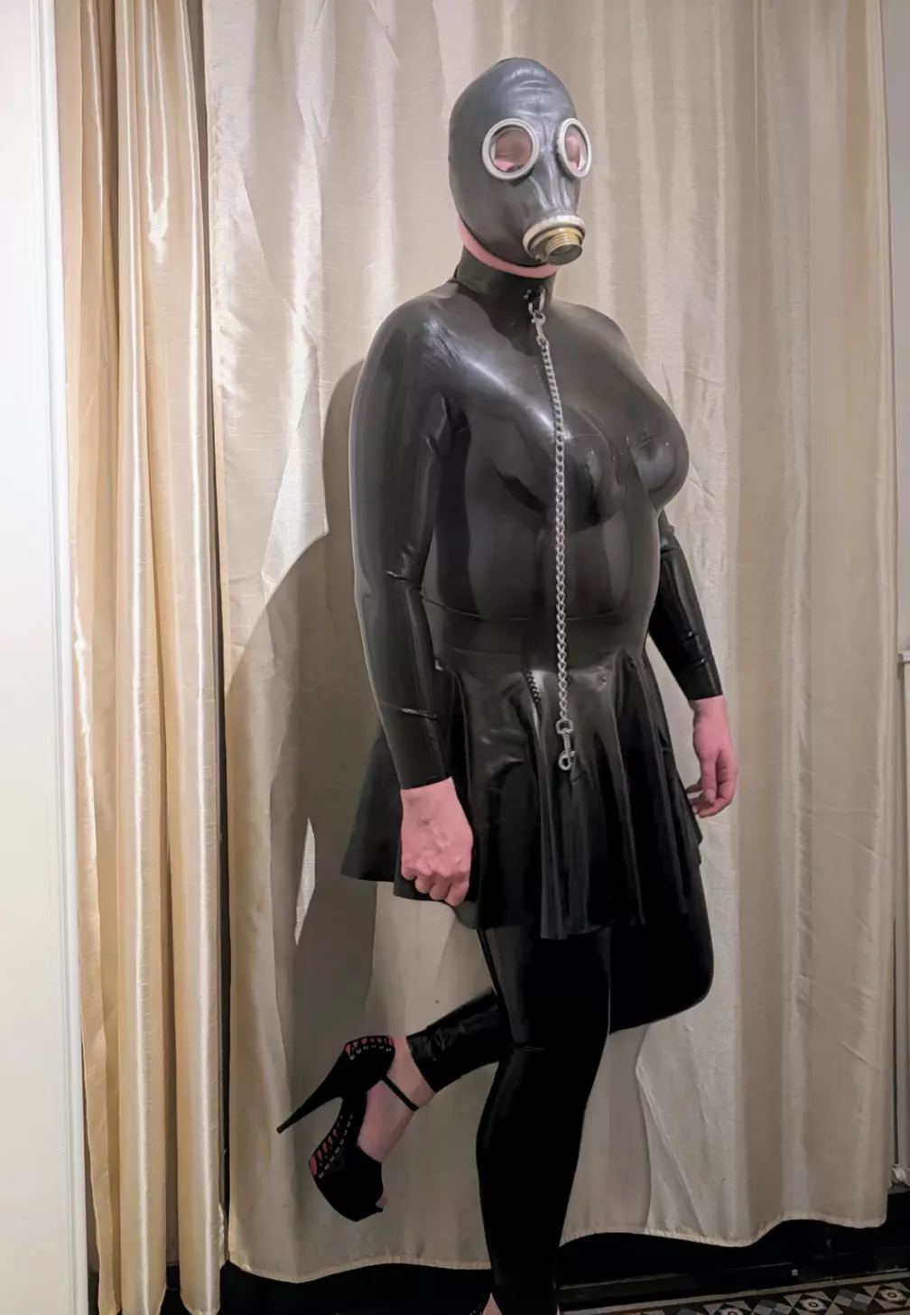 Is someone taking the leash? posted by Trolly93