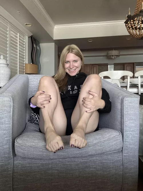 Pretty purple tops  by Hallegoodgirlx