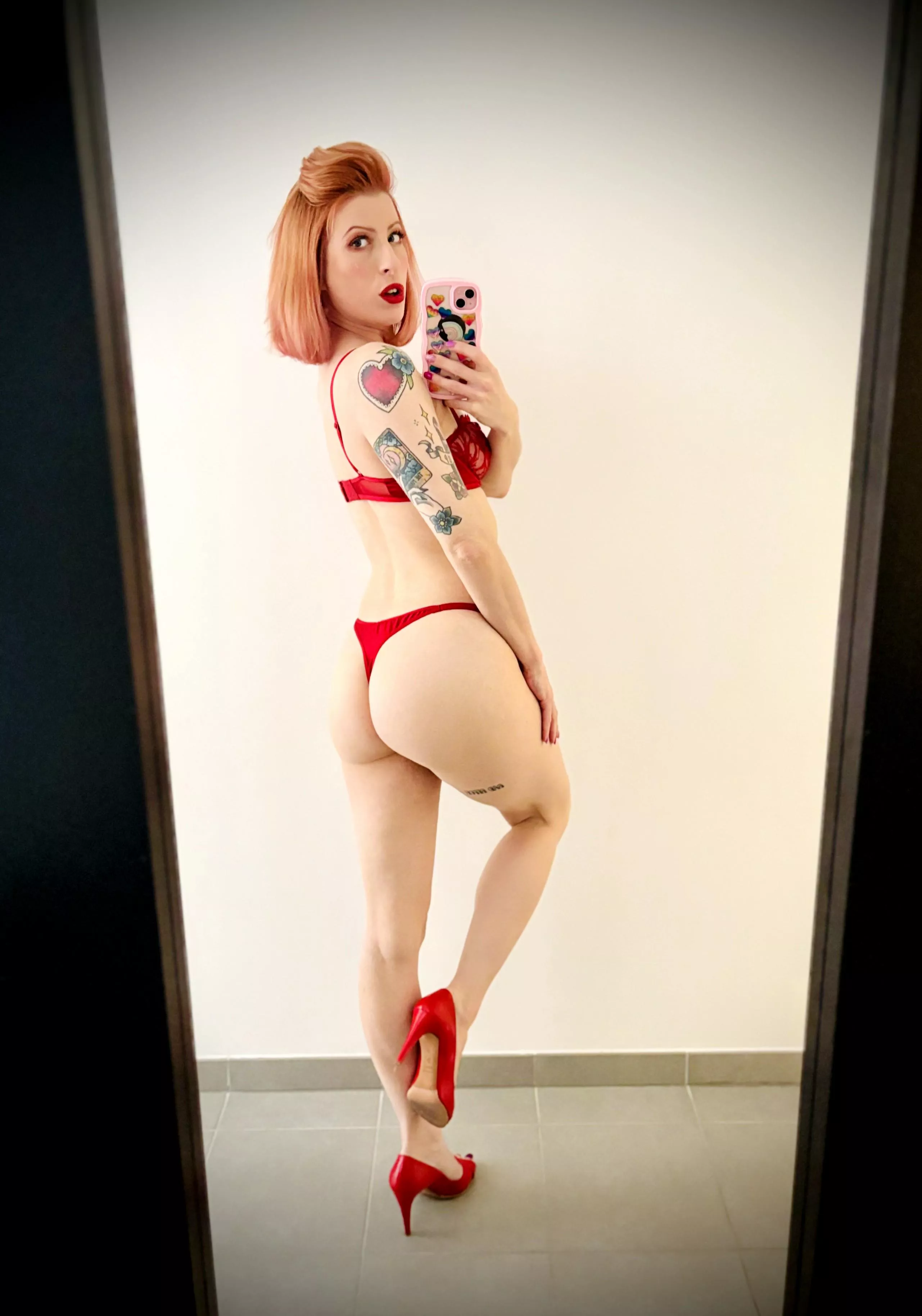 Red suits me perfectly. posted by Mimi-Penny