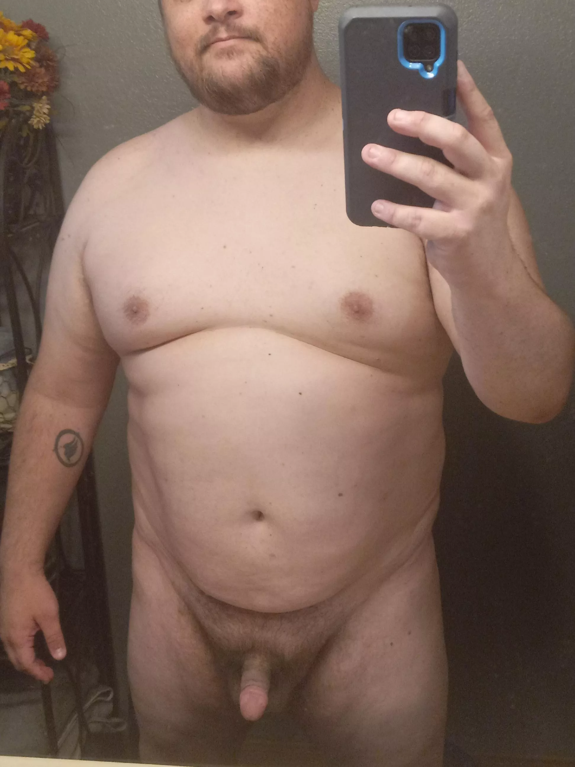 Simple mirror selfie posted by OutofWeapon