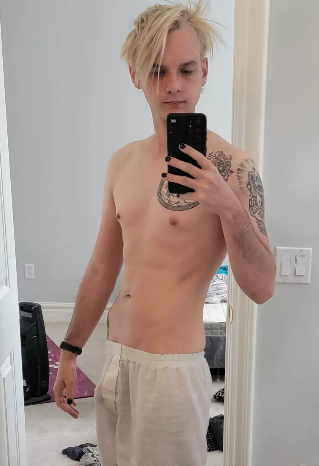 Throwback messy hair morning 💛 posted by print_curious_