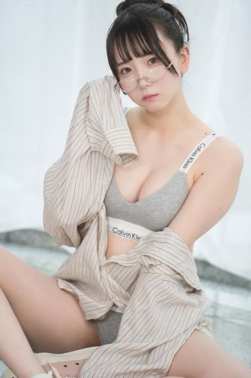 Utatane Sui by HeadMathematician176