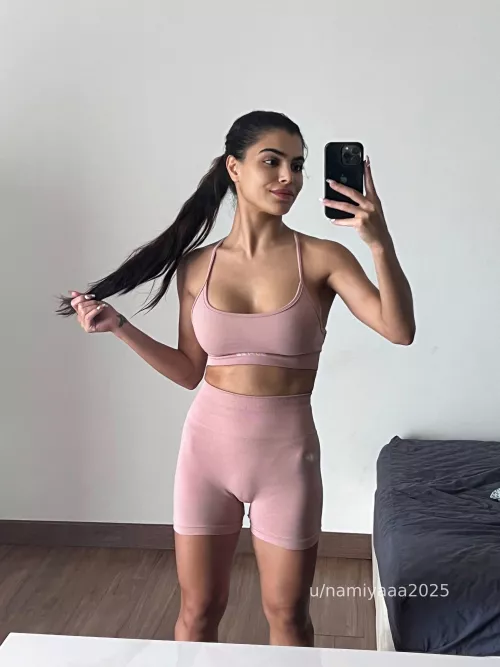 Hope I was not distracting the gym bros by namiyaaa2025