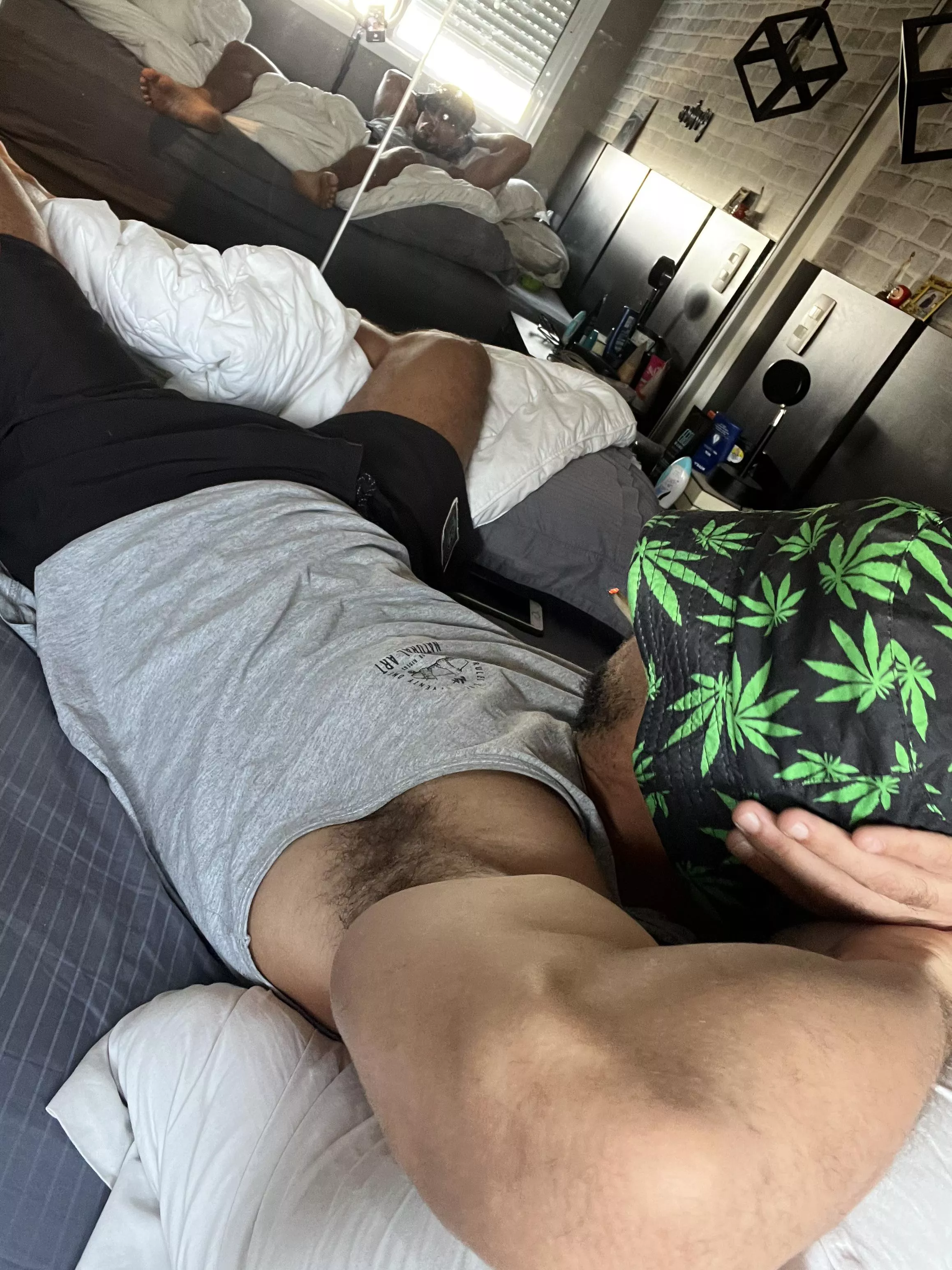 I dig being sniffed while I smoke posted by Donkai_M