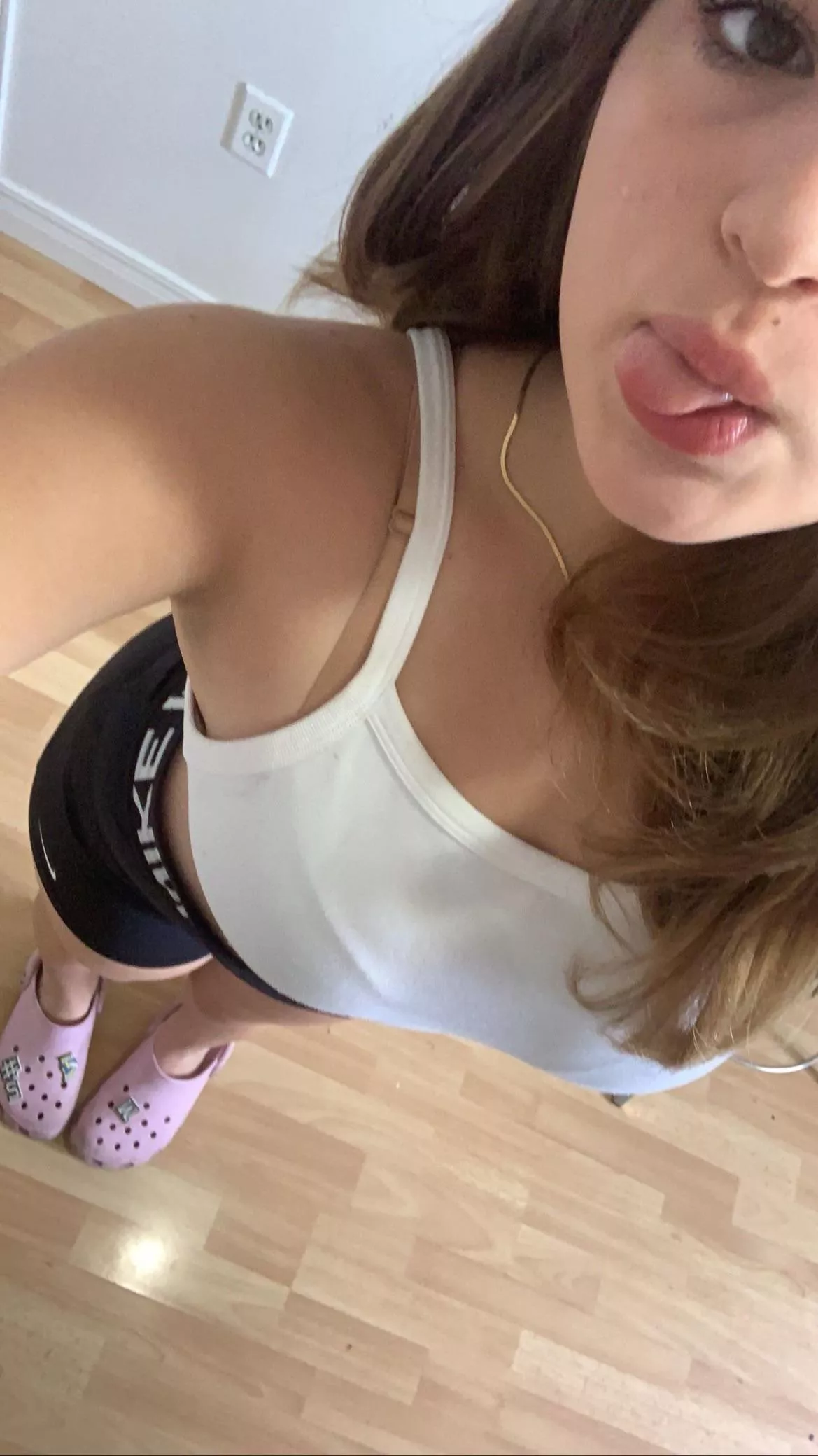 I love my nude bra posted by AmberlyCutiee