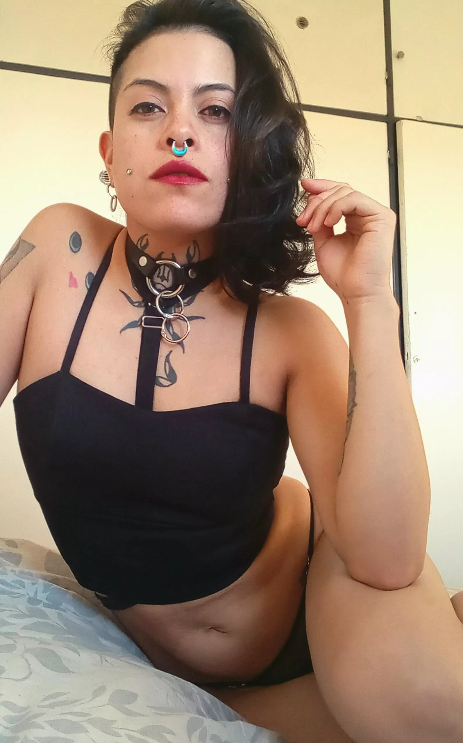 I'm a little kinky slut waiting to satisfy your desires. [Sext] with me🌡️Doing [sub][gfe] [rate] [pic] [vid] [fet] Read comms🕯️ posted by -nieve