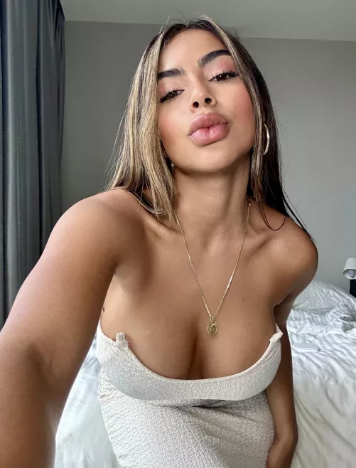 Lips and tits done! What do you think? by LivelyLovebug02