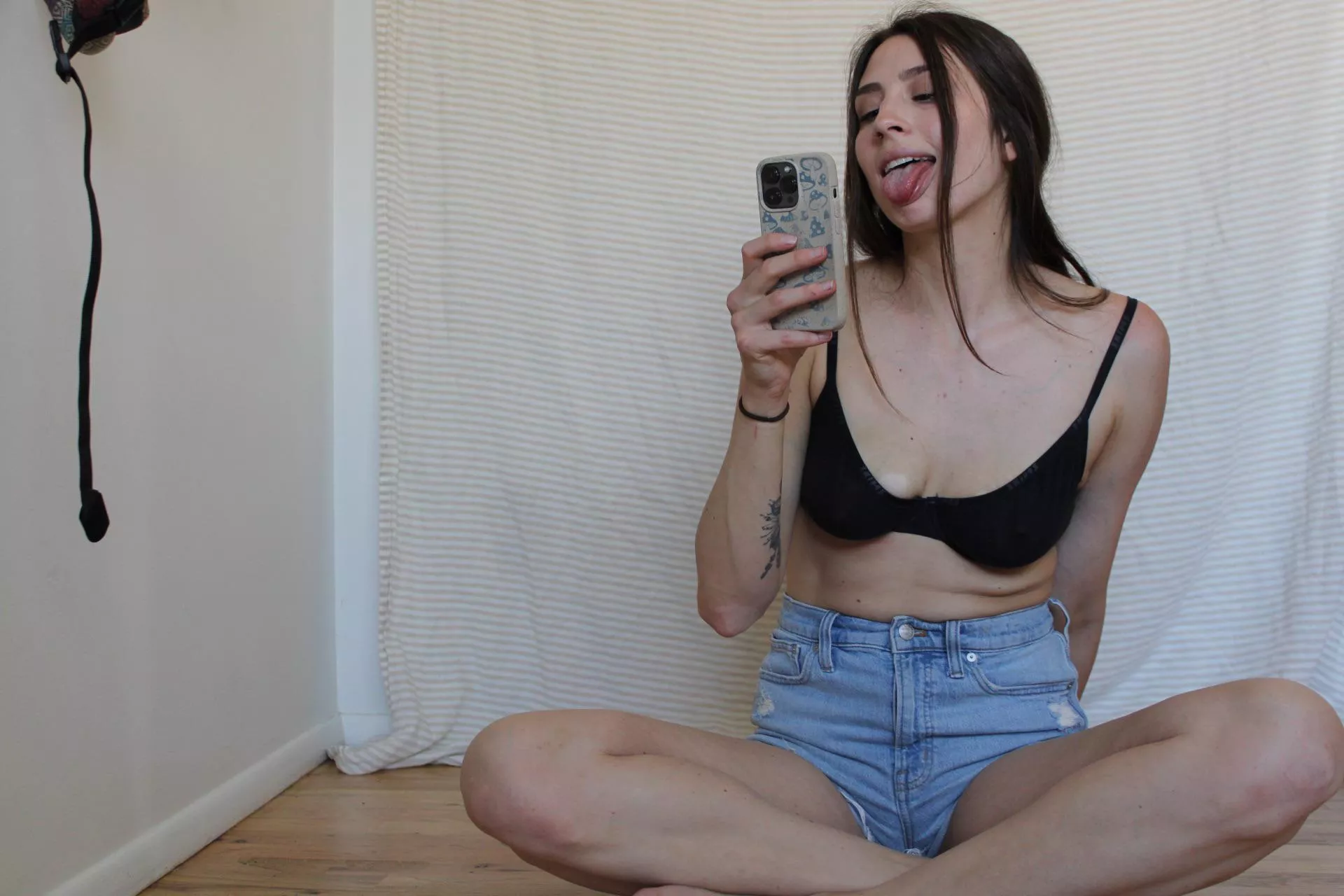 Long legs and short shorts  posted by bbybambimae