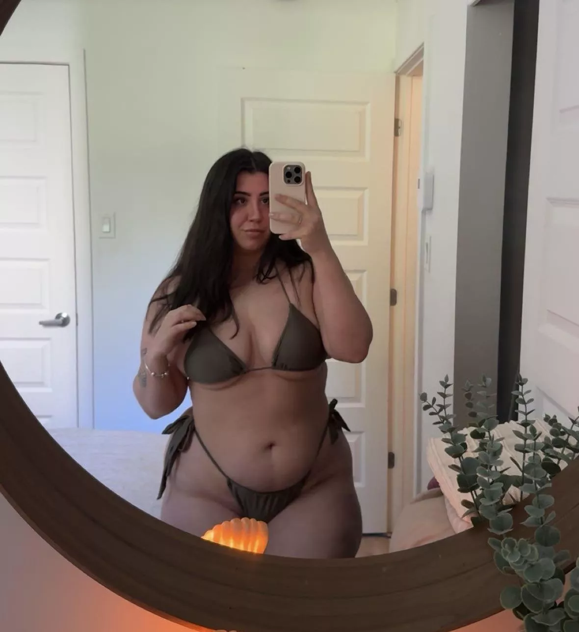 Put a tiny bikini on for you, you have two words to say your thoughts, go! posted by Alessbabe8