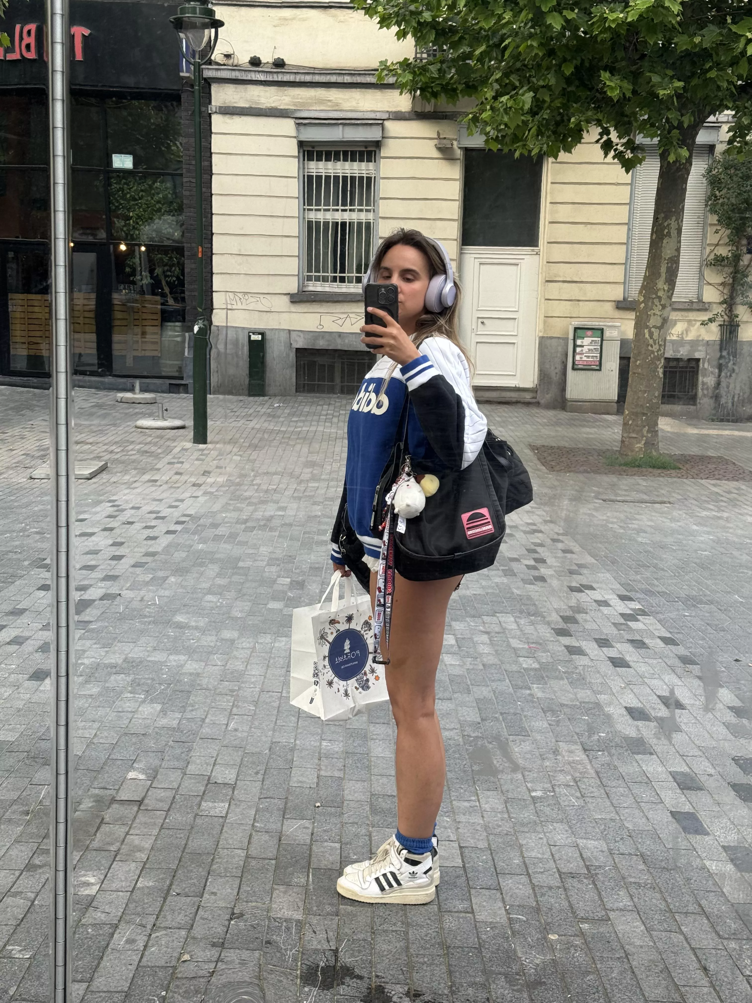 Realized I look buttnaked from the side with those shorts on! posted by comeherekittycat