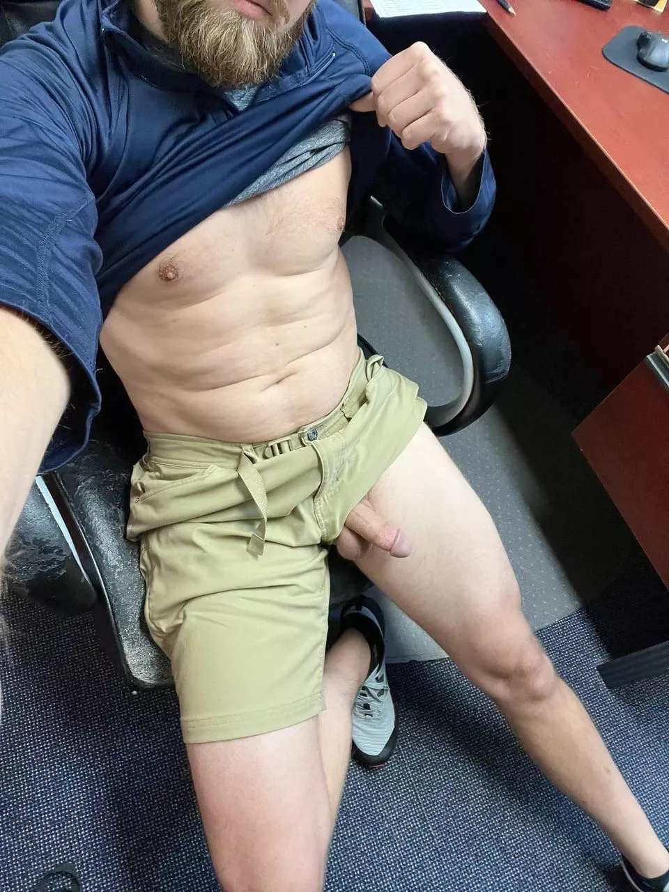 Should I walk around the office like this? posted by heresthegoods