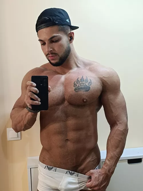 V day is everyday  by muscletrunks