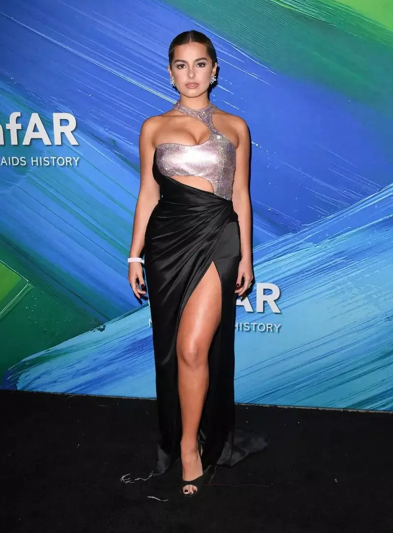 Addison Rae posted by figurephilosopher