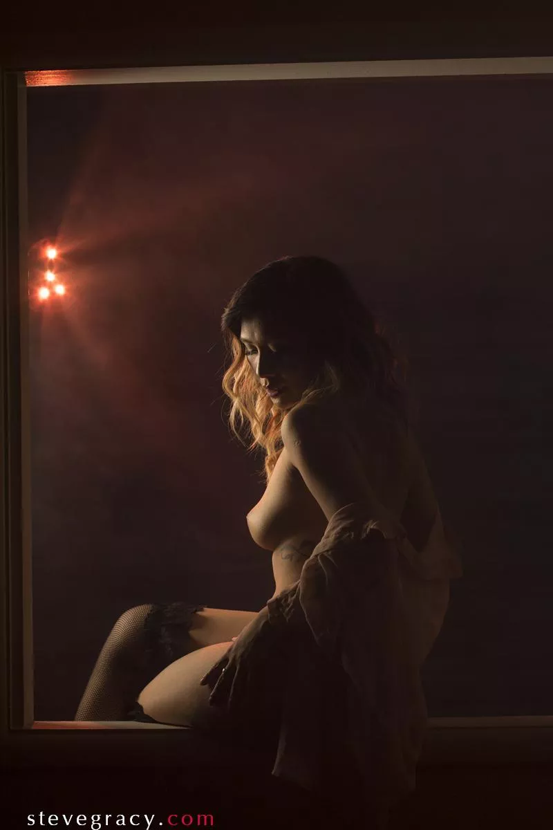 Angela posted by SteveGracyPhoto