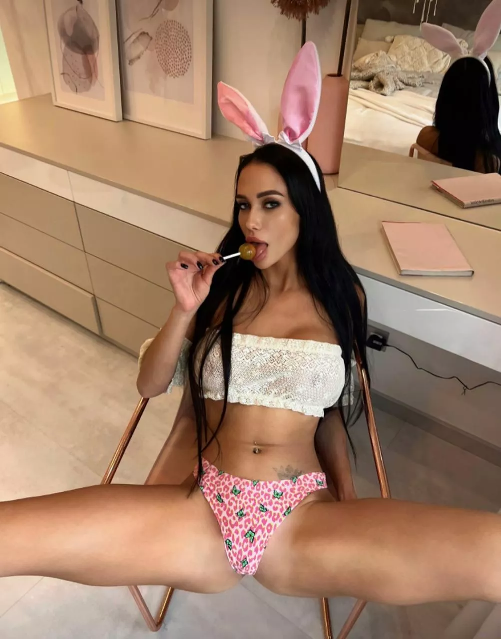 Can i be your bunny girl?  posted by linafordof