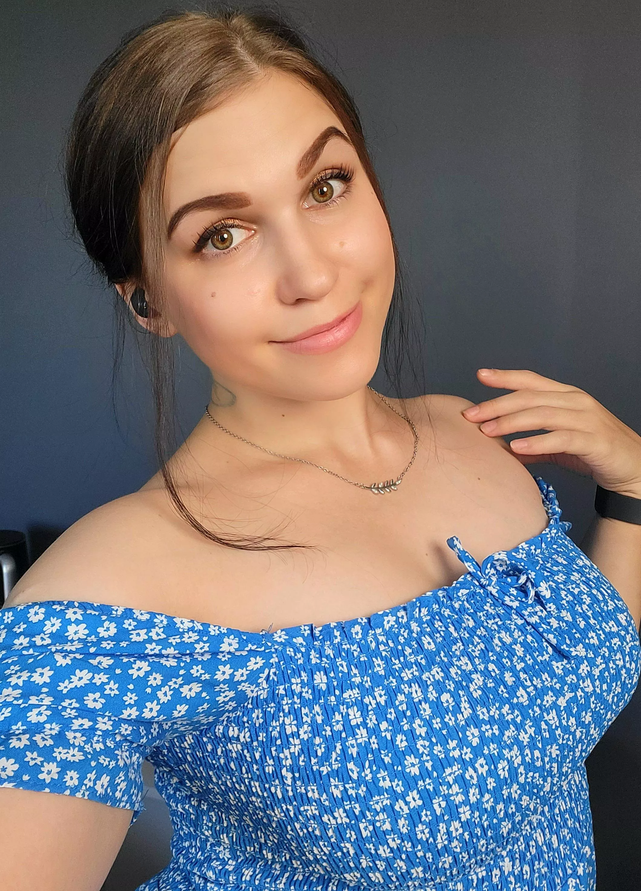 Hey guys, streaming right now on @chaturbate 😜 let's have fun [Tiny_hat]  posted by Tiny_hat_