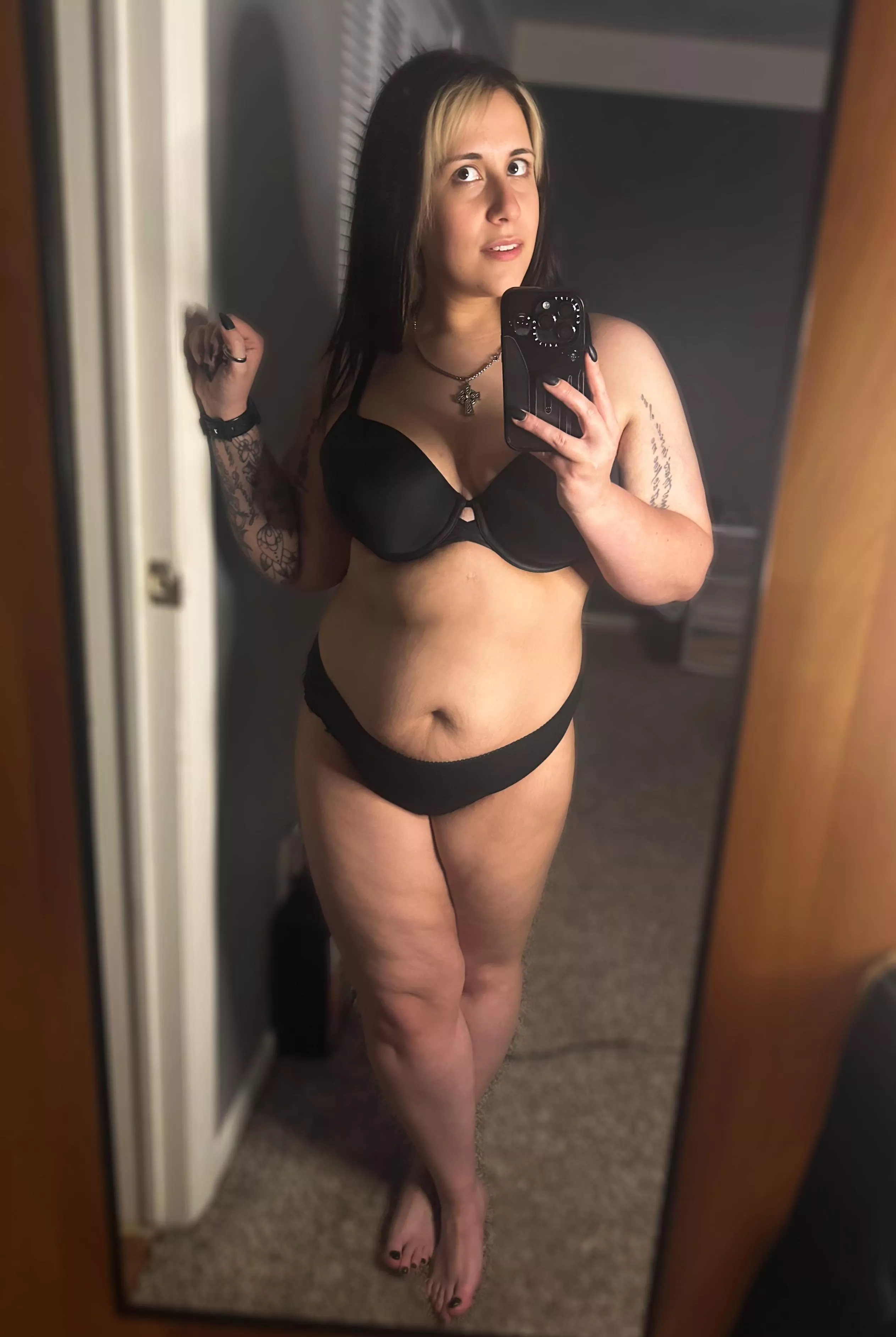 Hope a little cellulite and stretch mark aren’t a problem  posted by the_morganrose