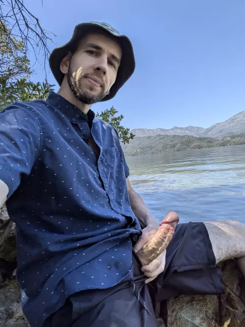 It's heating up 🥵 by DaveHenry