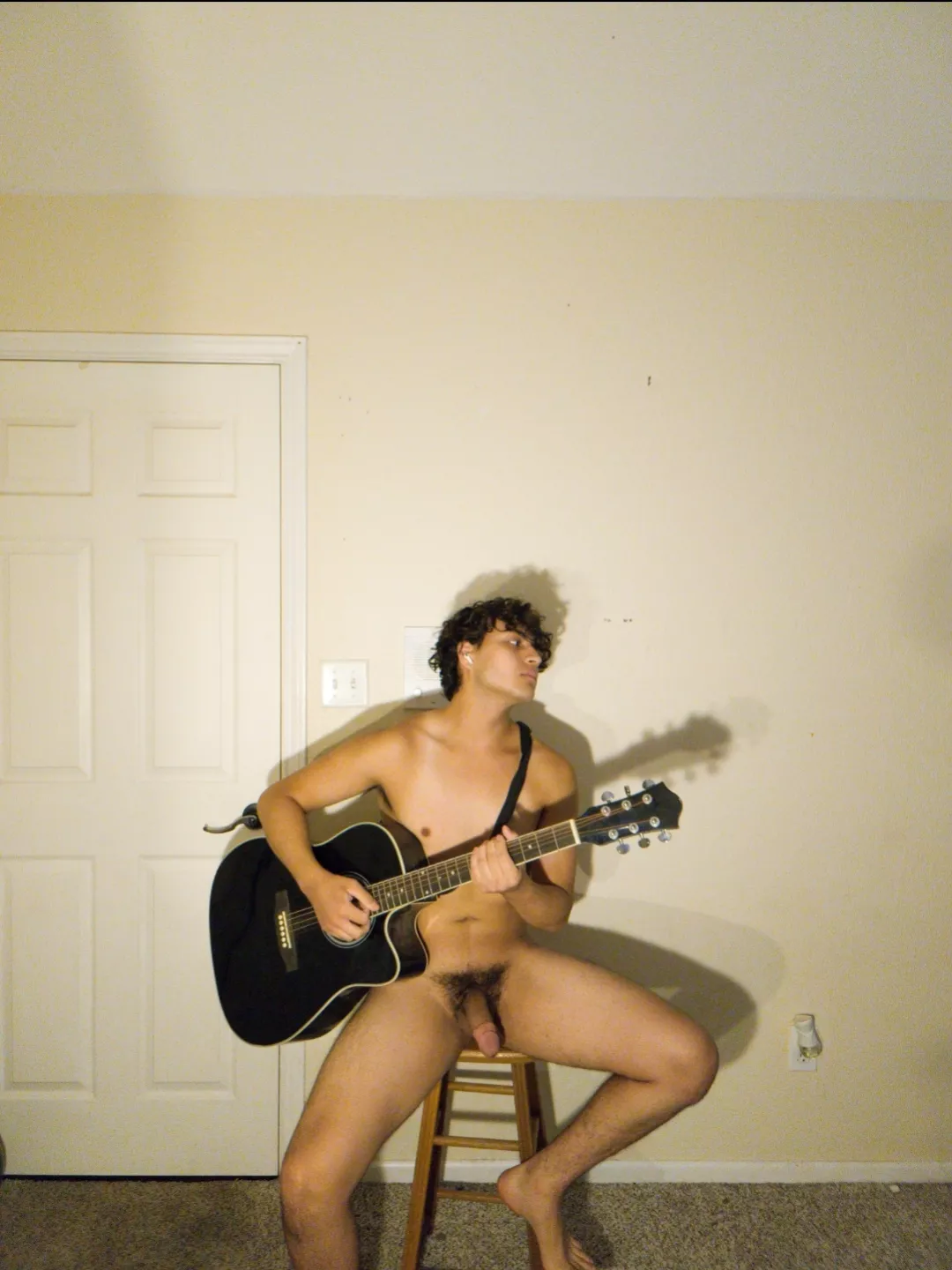 Lets get to know eachother over a song posted by 6camrenreynolds