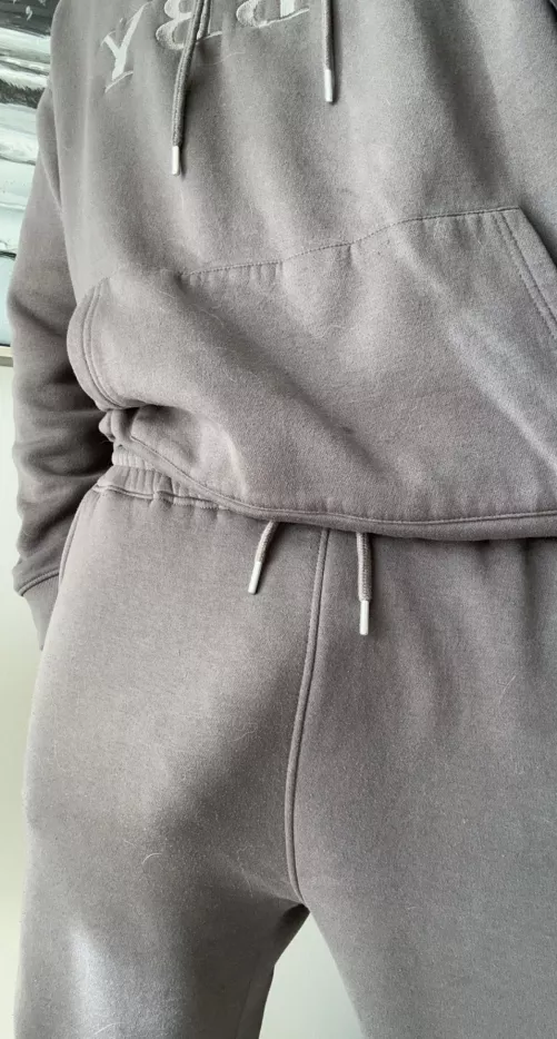 The bulge is bulging today😇 by Quiet-Extension-6916