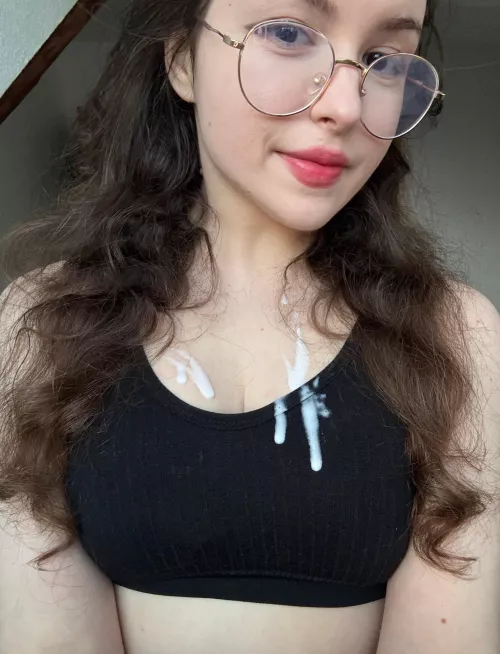 this legal teen is ready to make you cum by ButtyBumpy