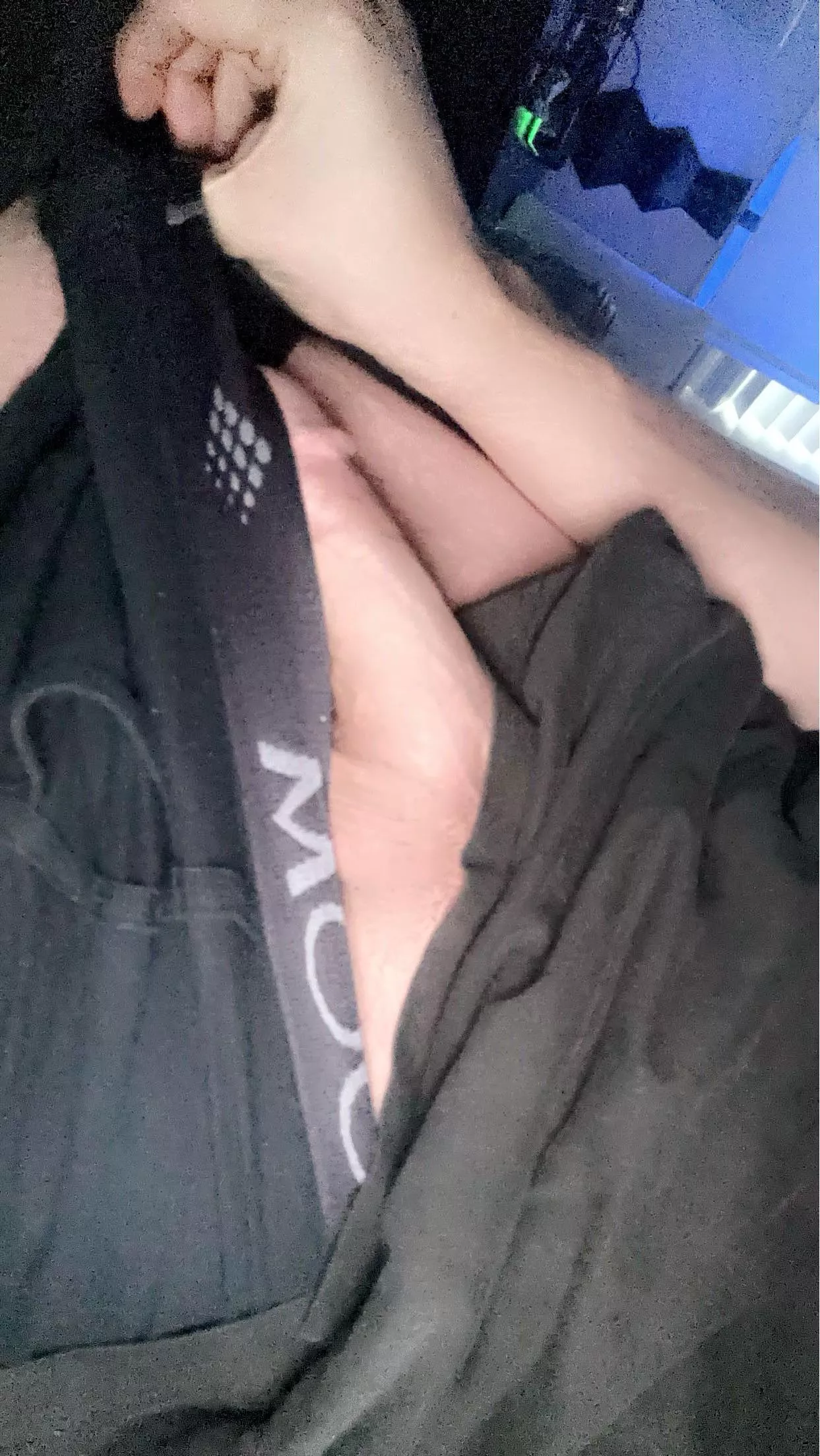 Tryna do something?🤷🏻👀 (.21/vers/gay/okc.) posted by Intelligent_Mobile24