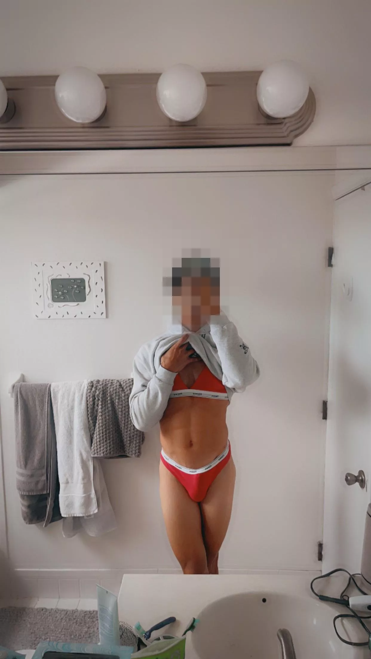 Who likes red?❤️ posted by MyCrossdressDarling